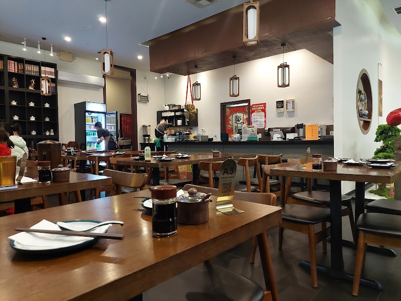 DH Noodles & Grill 敦煌兰州牛肉拉面 interior