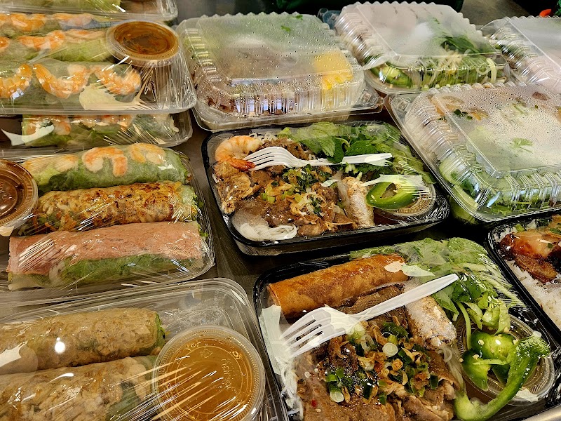 Thanh Huong Sandwich food