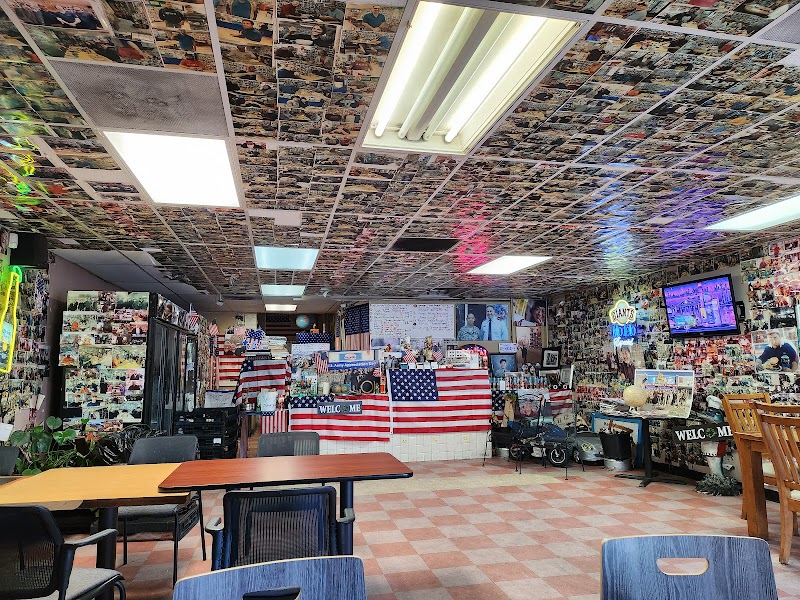 Kenny's Cafe interior