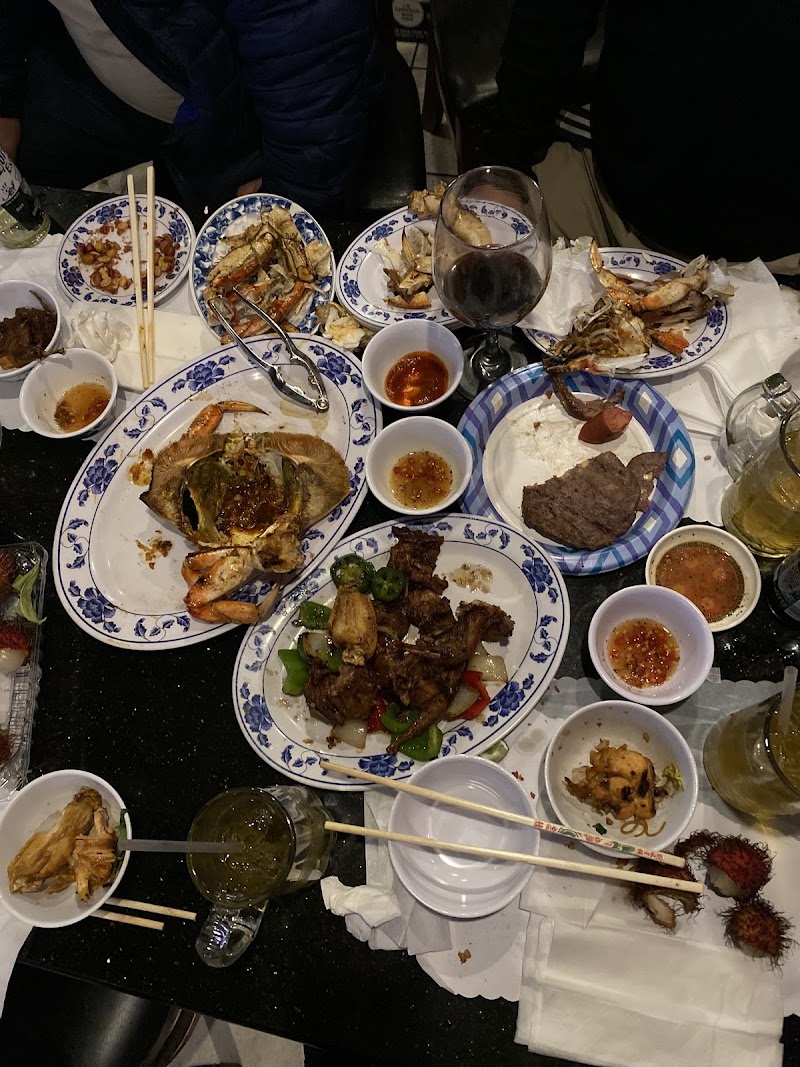 Bon Mua Restaurant food