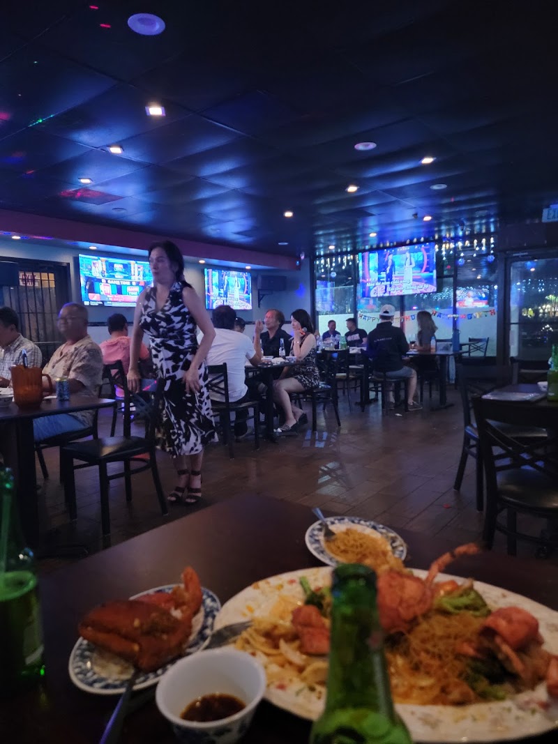 Bon Mua Restaurant food