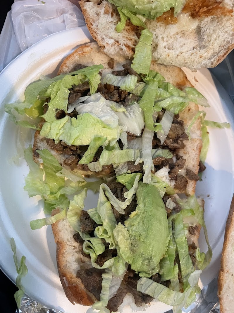 El Rancho • Taquería y Liquors food