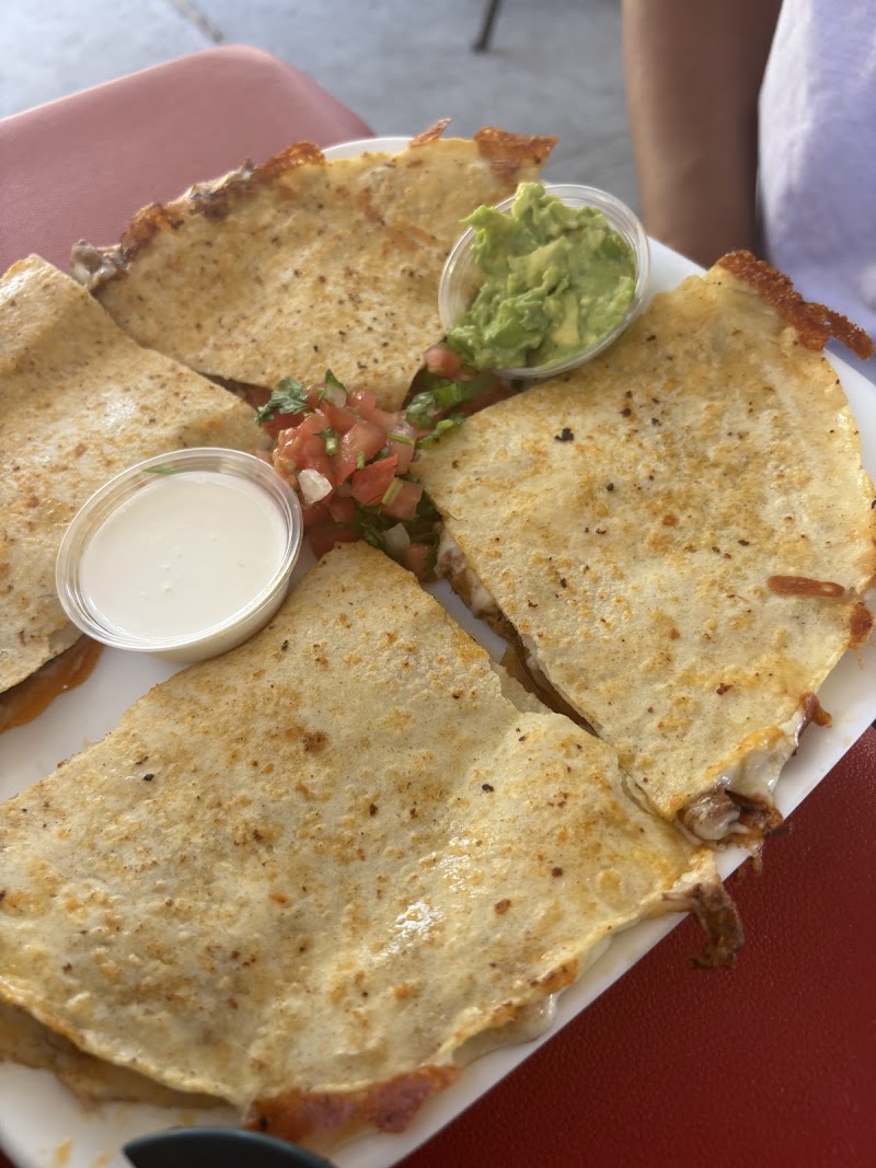 Los Twins Mexican Grill food