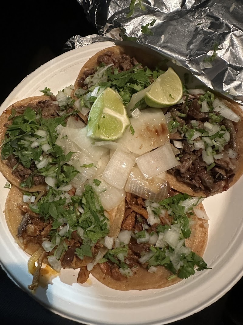 Tacos Los Tres Reyes