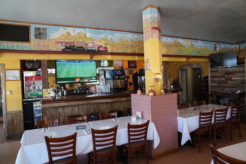 La Corona Taqueria interior
