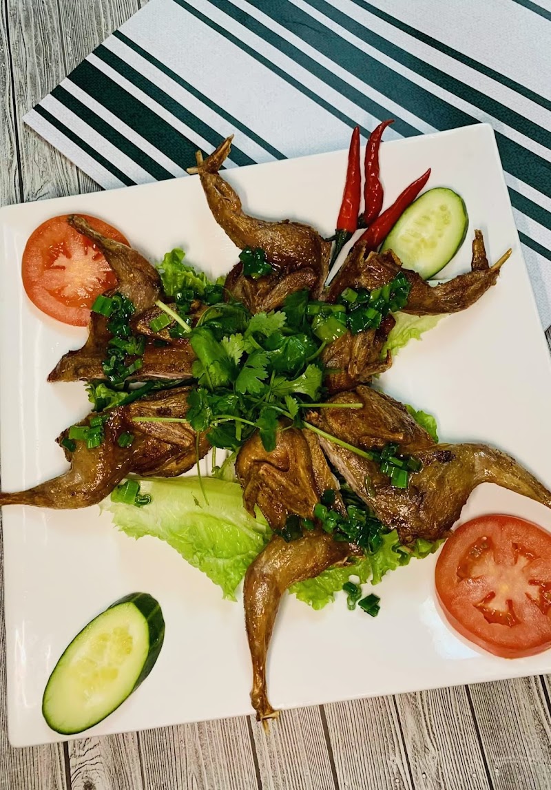 Moc Quan Restaurant food