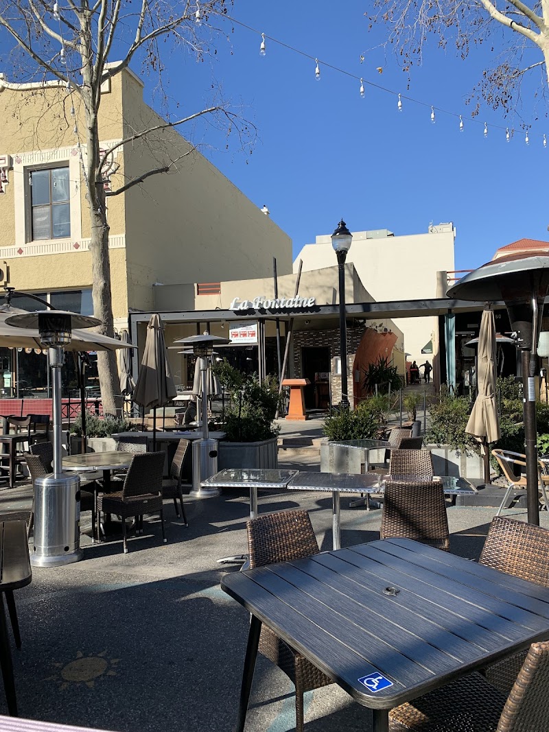 La Fontaine Mountain View