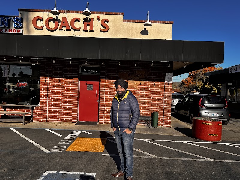 Coach's Sports Bar & Grill food