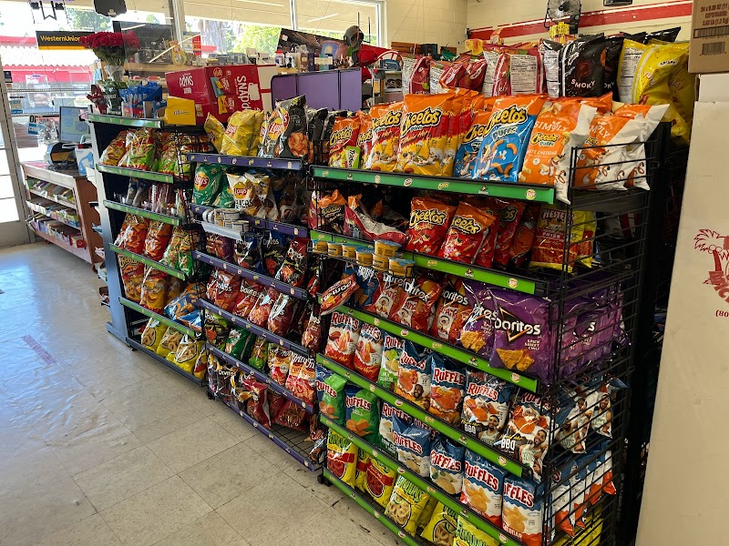 408 Liquor & 408 Boba interior