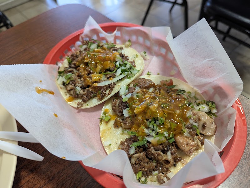 Taqueria Eduardo interior