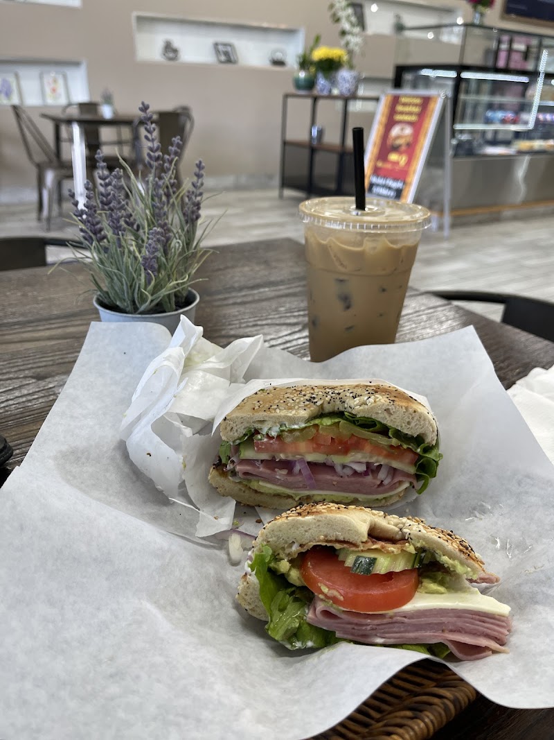 Basket Bagels & Bakery