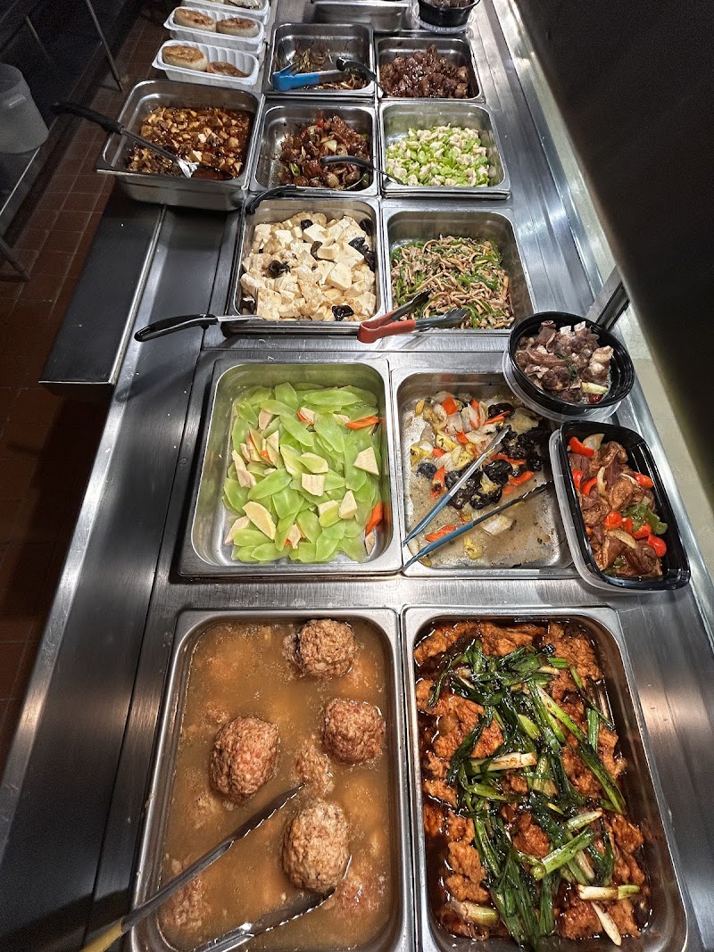 Han’s Kitchen food