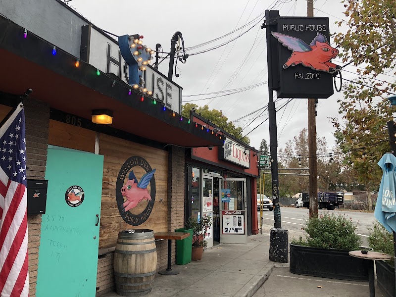 Willow Den Public House exterior