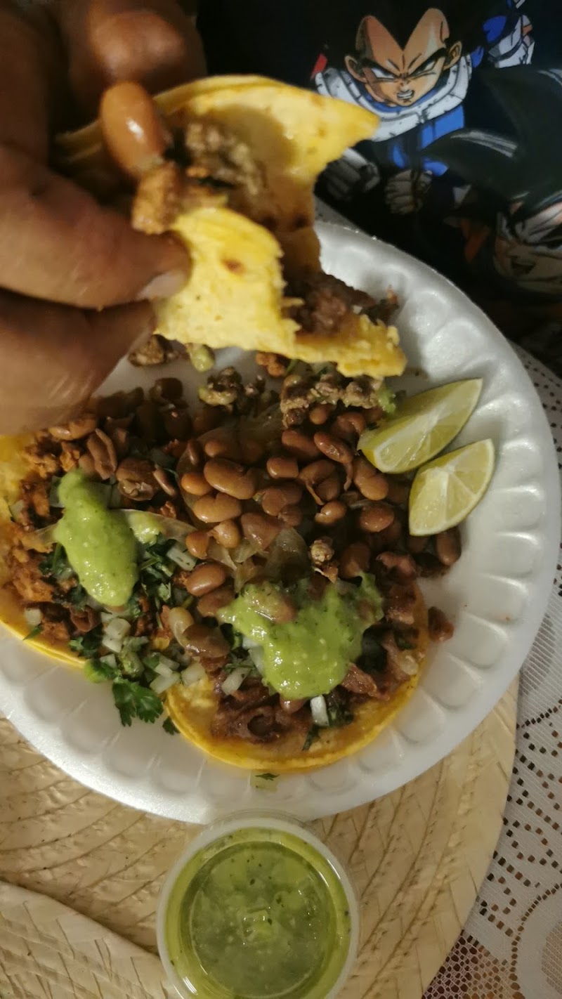 Tacos El Chilanguito food