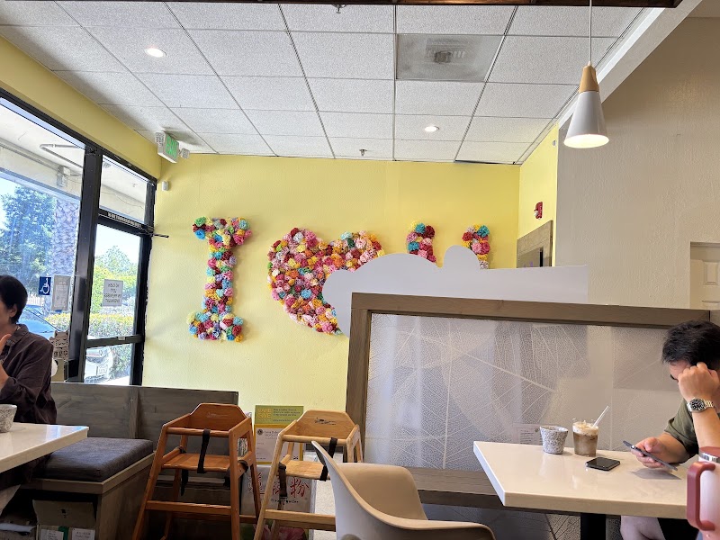 Joyheart Cafe interior