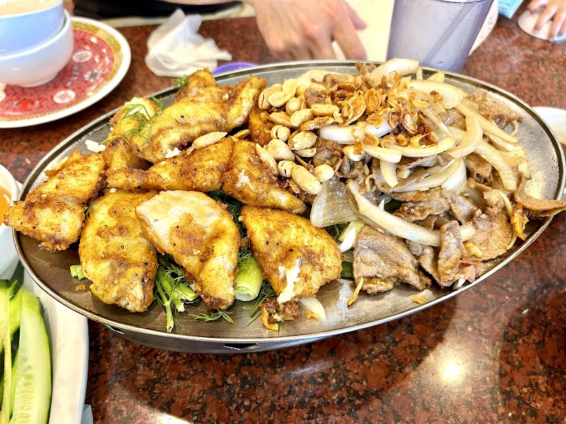 Thiên Long Restaurant food