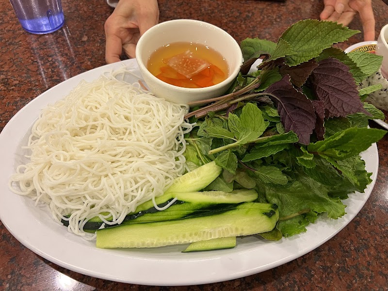 Thiên Long Restaurant food