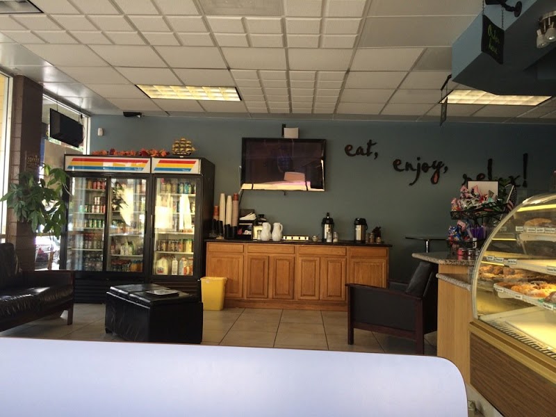 Evergreen Donut interior