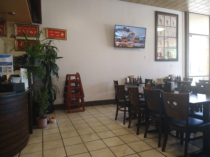 Phở Hương Vietnamese Restaurant interior