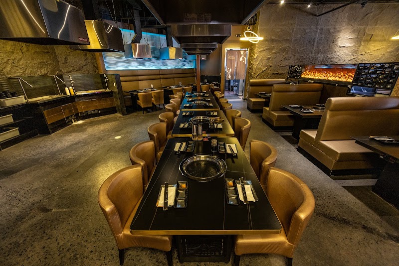 牛浪人 Wagyu Grill AYCE Barbeque, Sushi & Bar