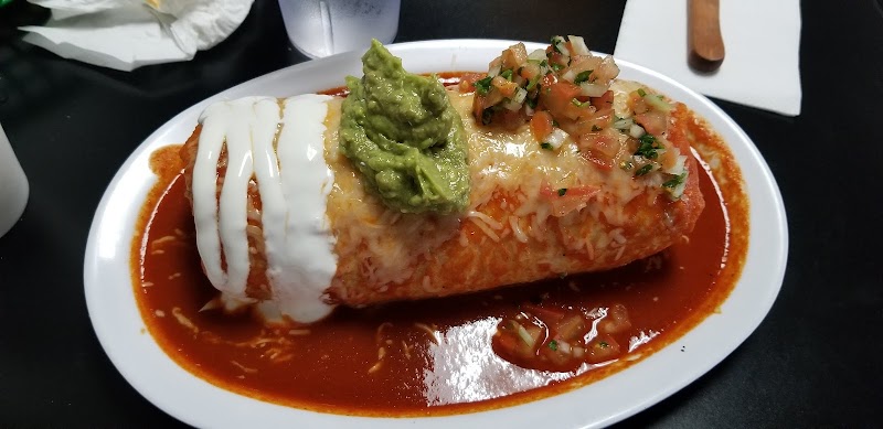 Los Compadres Bar And Grill food