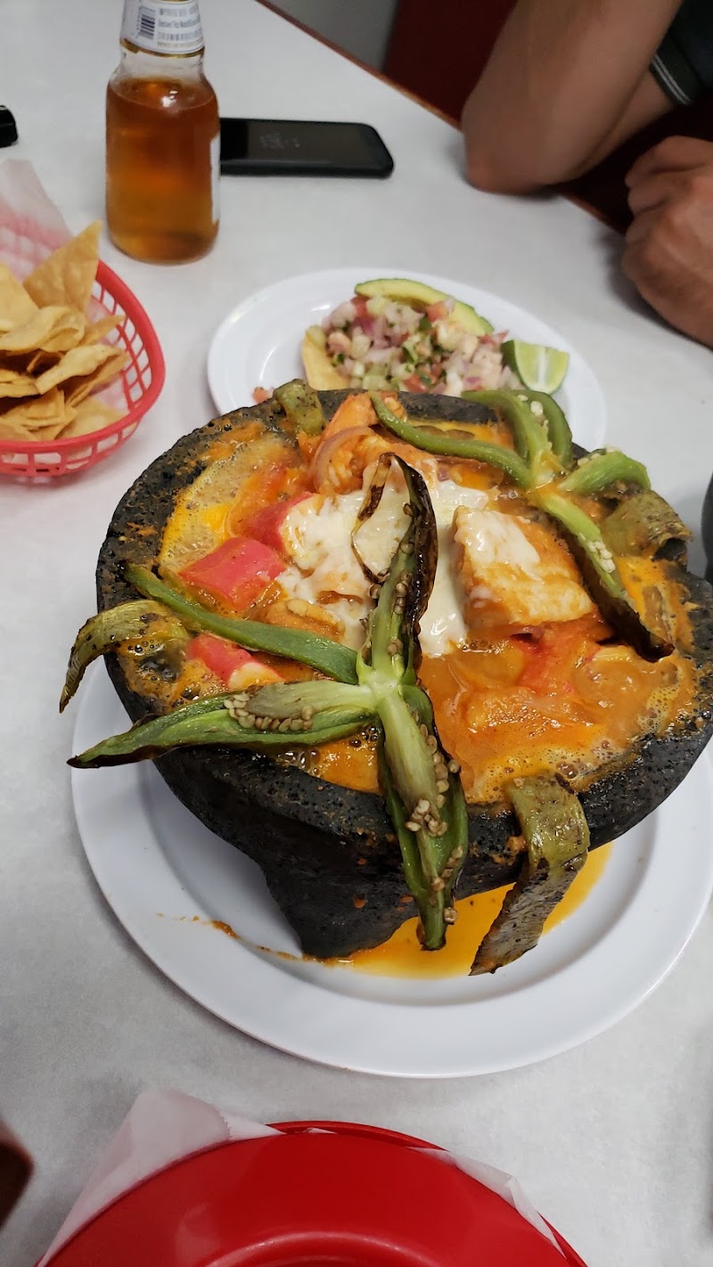 Los Compadres Bar And Grill food