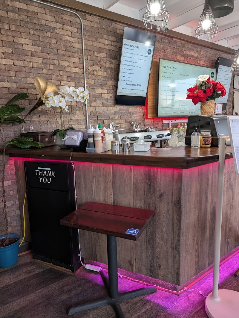 Acha Coffee and Tea interior