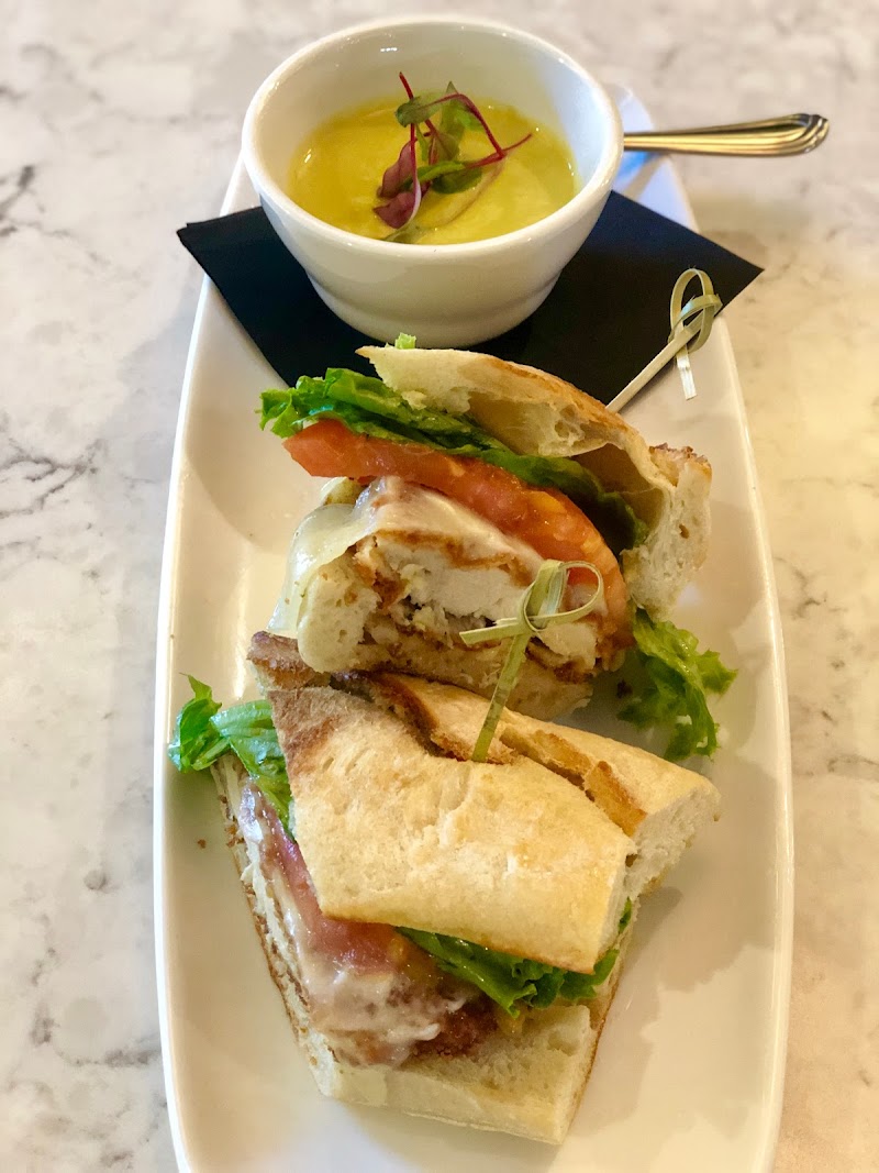 Stratus Restaurant & Bar food