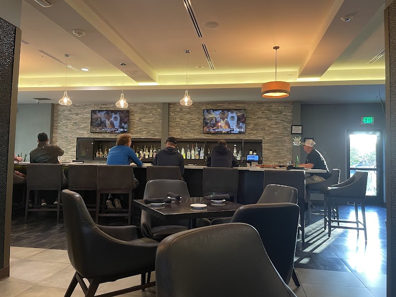 Stratus Restaurant & Bar interior