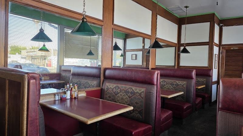 Dina's Family Restaurant interior
