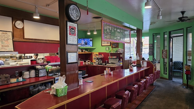 Dina's Family Restaurant interior