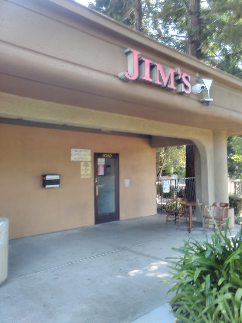 Jim's Cocktail Lounge exterior