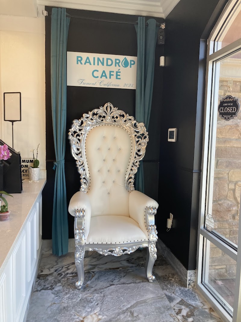 Raindrop Cafe interior