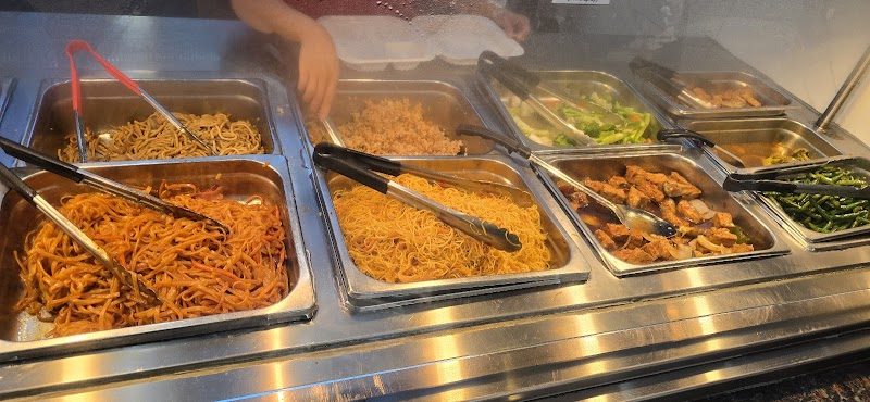 Ruby Thai Kitchen food