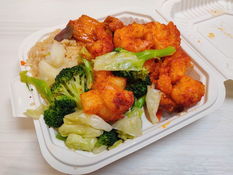 Ruby Thai Kitchen food