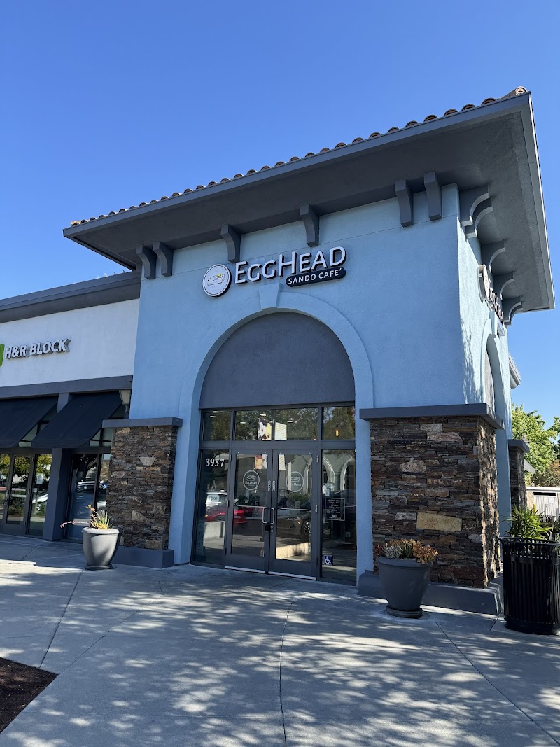 Egghead Sando Cafe