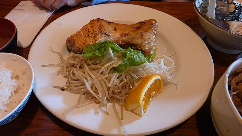 Yuki Japanese Restaurant food