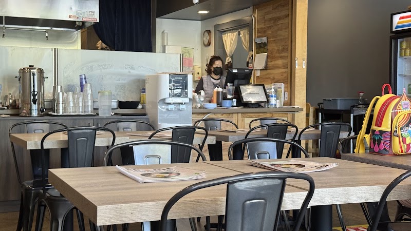 Spoon Korean Bistro interior