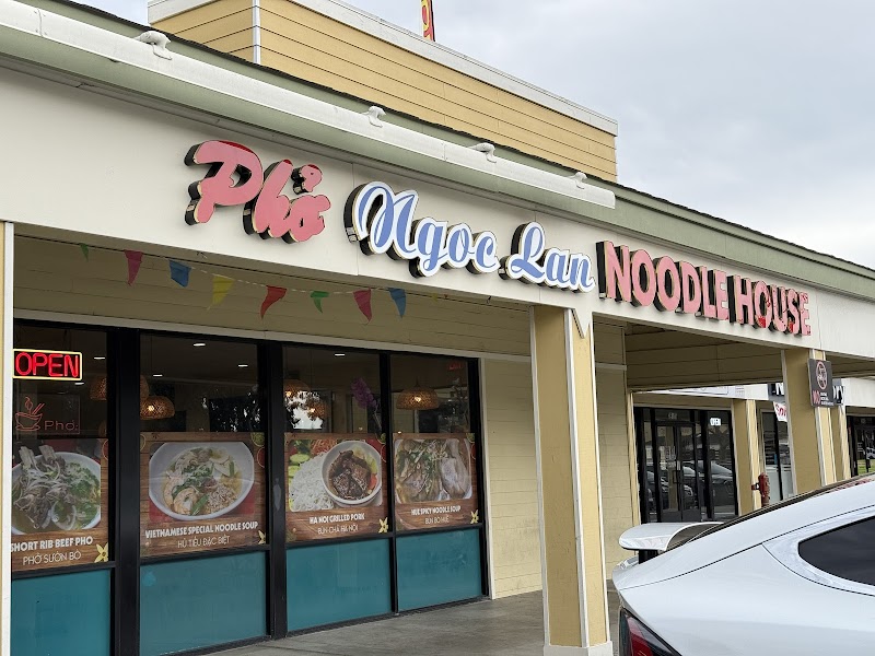 Pho Ngoc Lan Noodle House exterior