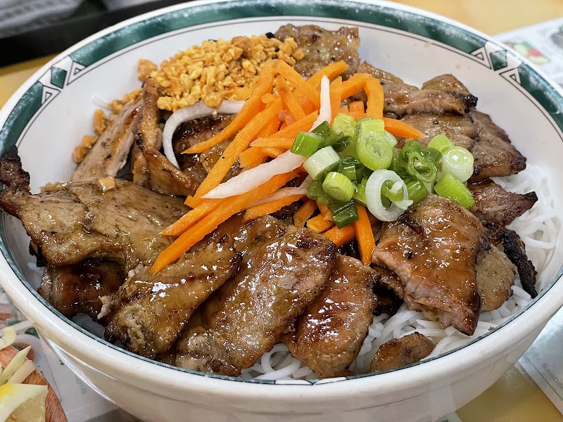 Chopsticks Pho & Grill hero