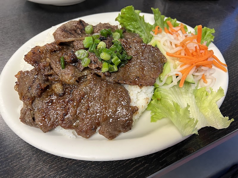 Pho Pasteur Restaurant food