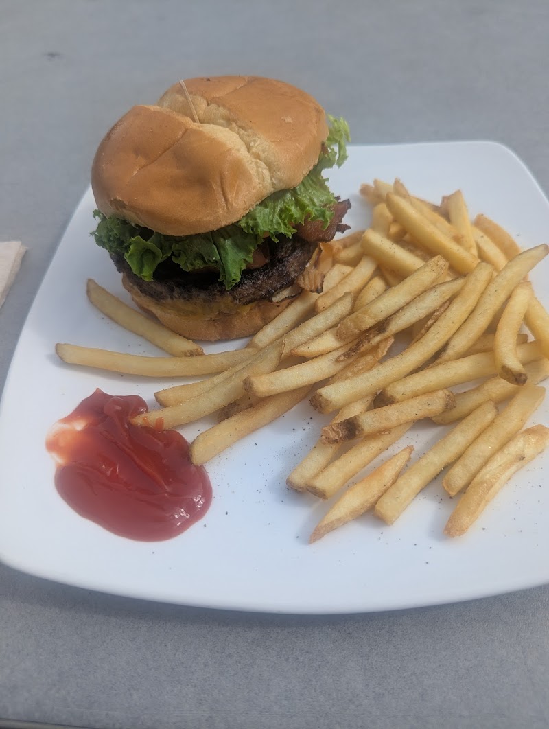 Tee Minus One Bar & Grill