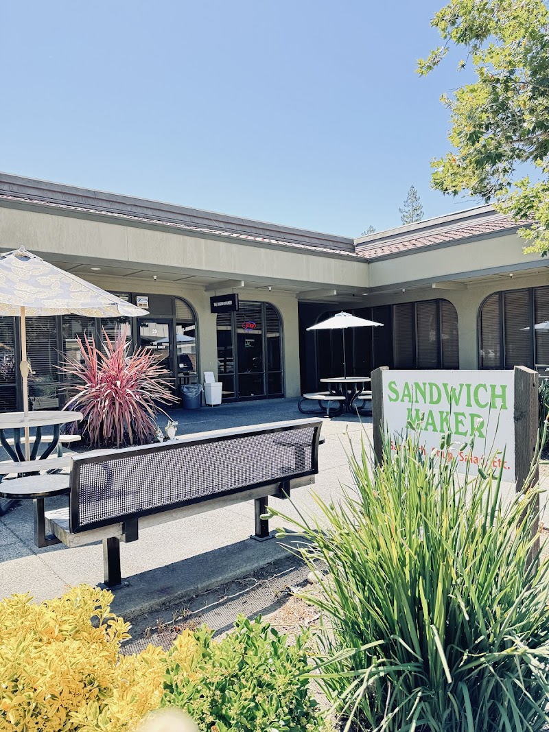 Sandwich Maker interior