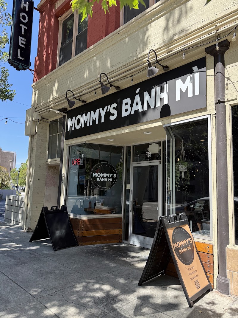 Mommy's Banh Mi